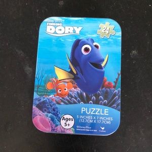 Disney Finding Dory 24 piece puzzle in small metal tin, like new
